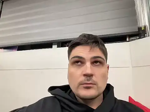 Snapshot of NixdreyModel1 chatting on 11.24.25 NixdreyModel1 online show from 11.24.25