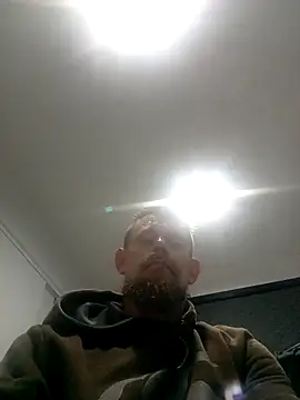 Snapshot of Skody31 chatting on 11.10.25 Skody31 online show from 11.10.25