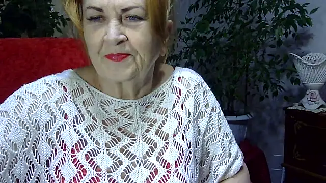 Emma52610 online show from 12.28.24