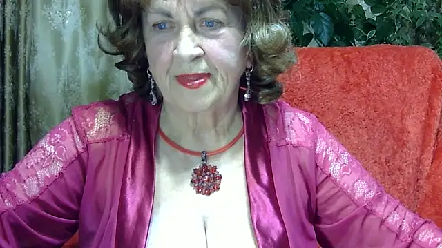 Emma52610 online show from 04.07.26