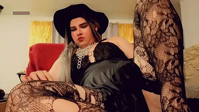 camyl93 online show from 11.24.25