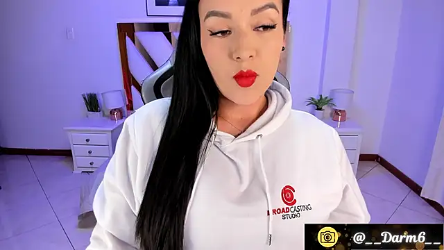 Lia Simons online show from 02.11.25