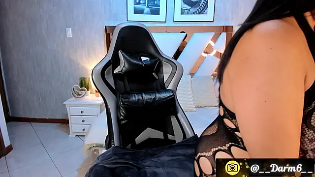 Lia Simons online show from 10.08.25