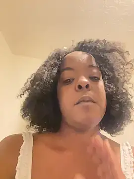 Snapshot of sweetease chatting on 11.16.25 sweetease online show from 11.16.25