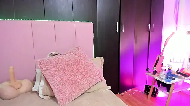 melani xc online show from 12.26.24