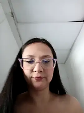 Snapshot of Camilatinass_ chatting on 04.30.26 Camilatinass online show from 04.30.26