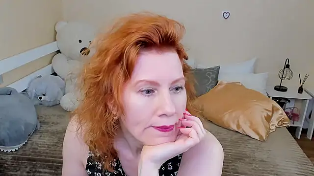 FoxySophia online show from 01.20.25