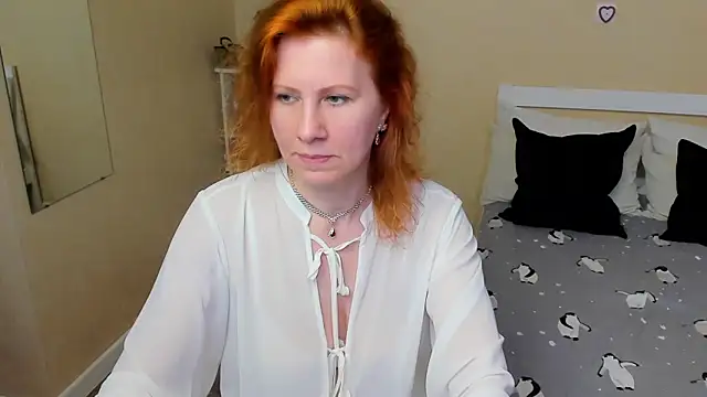 FoxySophia online show from 09.17.25