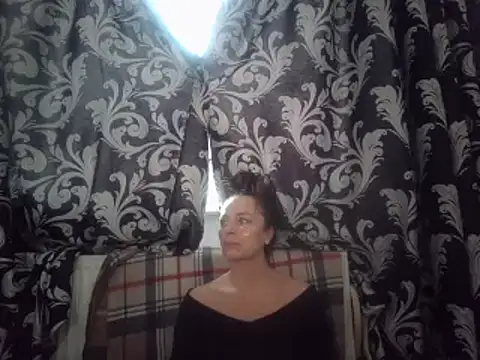 LindaStarS online show from 02.13.25