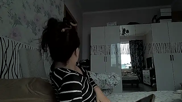 LindaStarS online show from 04.17.26