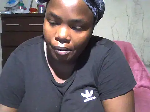 sexybigboobz online show from 12.21.25