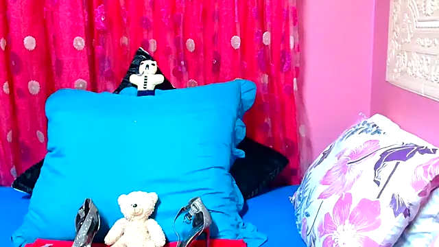 SLUTTYROXY online show from 01.25.25