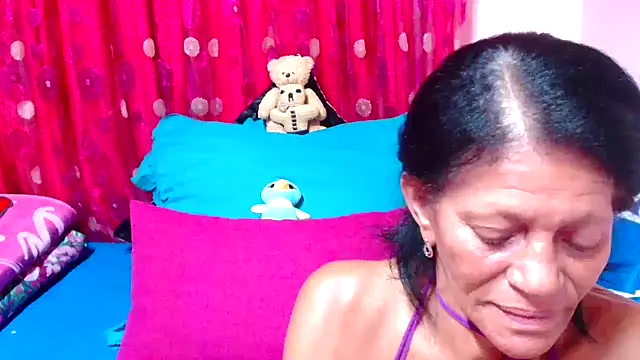 SLUTTYROXY online show from 11.24.25