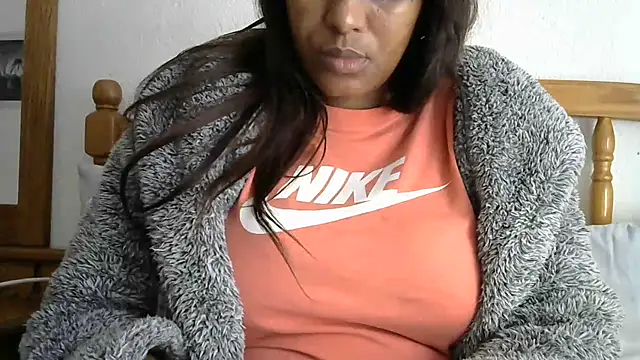 Snapshot of blackslut4u chatting on 05.31.26 blackslut4u online show from 05.31.26