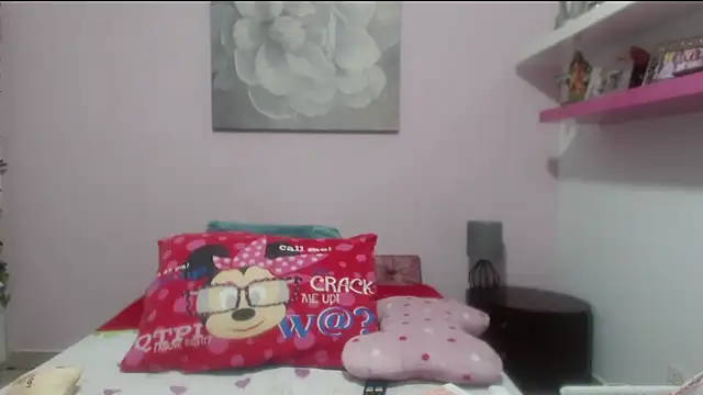 CindyCrawford online show from 10.14.25