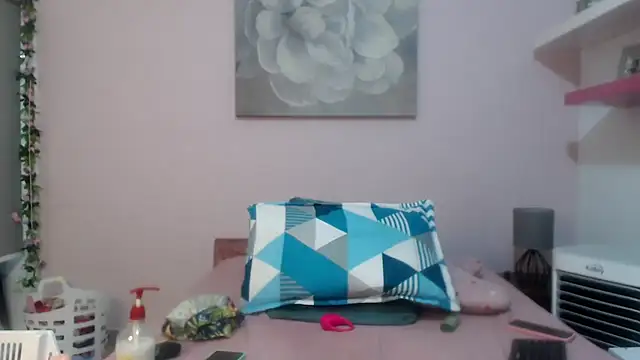 CindyCrawford online show from 12.21.25