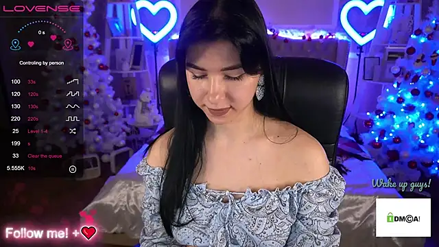 Snapshot of EmilyCandyy chatting on 12.30.24 EmilyCandyy online show from 12.30.24