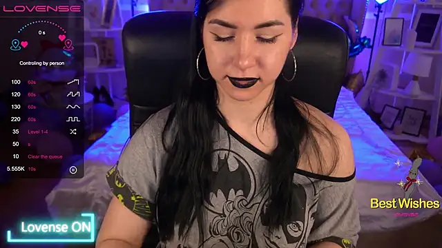 Snapshot of EmilyCandyy chatting on 02.11.25 EmilyCandyy online show from 02.11.25