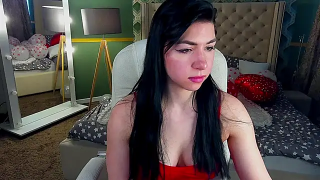 Snapshot of EmilyCandyy chatting on 02.15.25 EmilyCandyy online show from 02.15.25