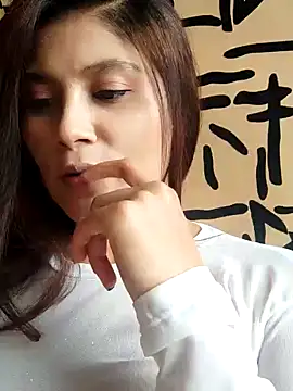 Snapshot of kinky_mila@xh chatting on 02.04.25 kinky milaxh online show from 02.04.25