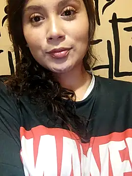 Snapshot of kinky_mila@xh chatting on 03.14.25 kinky milaxh online show from 03.14.25