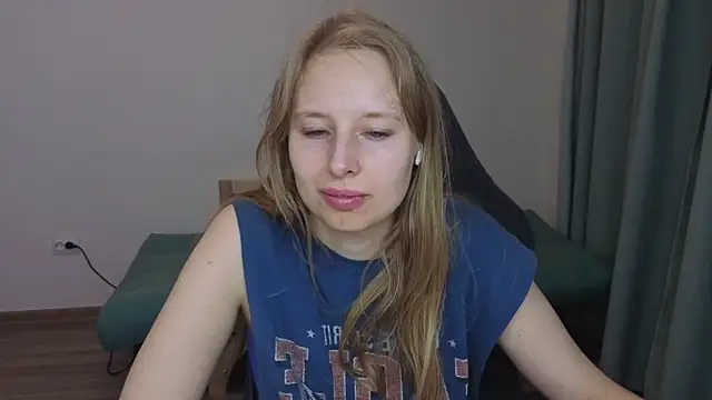 Snapshot of Jessy_Ginger chatting on 06.15.26 Jessy Ginger online show from 06.15.26