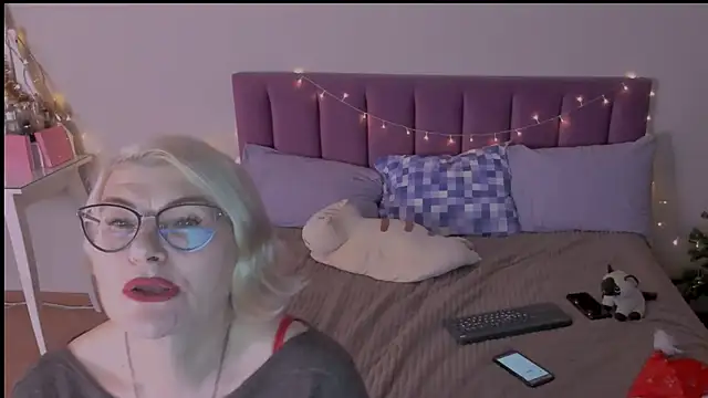 sabrinamacmarren online show from 01.08.25