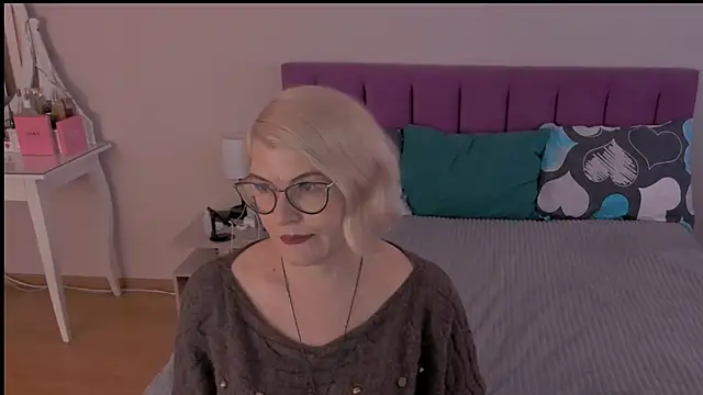 sabrinamacmarren online show from 01.26.25