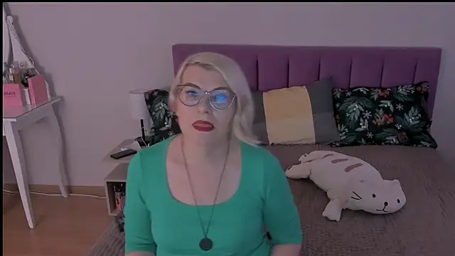 sabrinamacmarren online show from 02.02.25