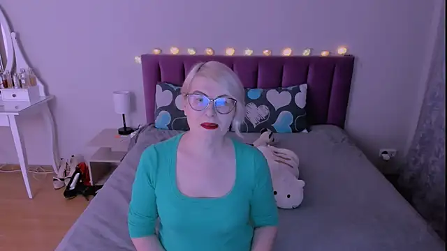 sabrinamacmarren online show from 02.10.26