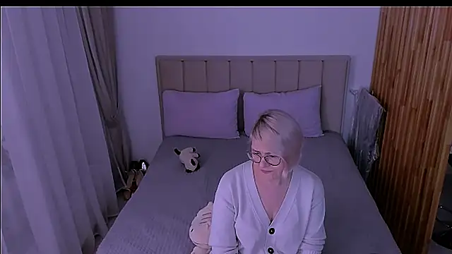 sabrinamacmarren online show from 03.29.26