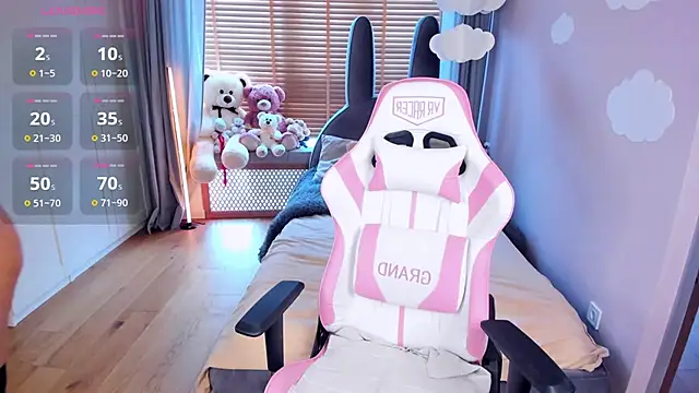 MiaSilkX online show from 04.09.26