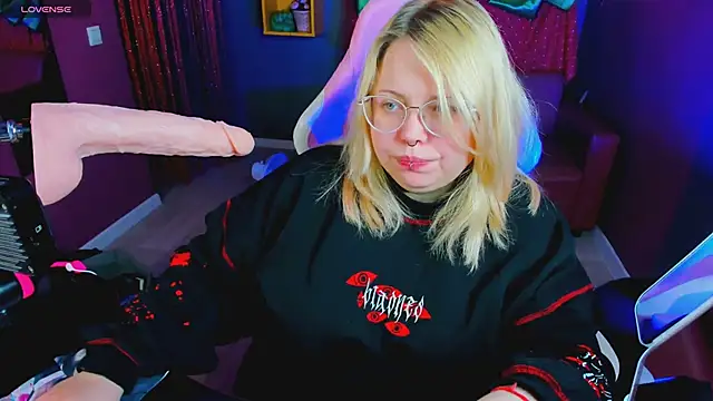 Yoki Shizuko online show from 01.15.26