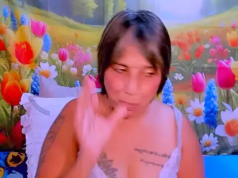 indianroxy online show from 10.13.25