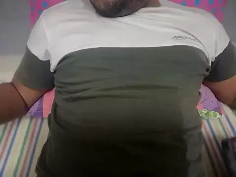 Snapshot of Randy642001 chatting on 10.28.25 Randy642001 online show from 10.28.25