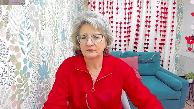 Snapshot of EvelynJoyful chatting on 02.17.25 EvelynJoyful online show from 02.17.25