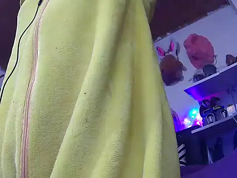 pamelasophia19 online show from 12.15.24