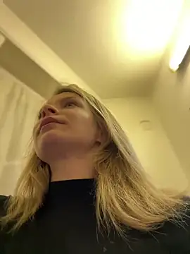 Snapshot of AnastasiaAniess chatting on 01.03.25 AnastasiaAniess online show from 01.03.25