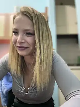 Snapshot of AnastasiaAniess chatting on 01.24.25 AnastasiaAniess online show from 01.24.25