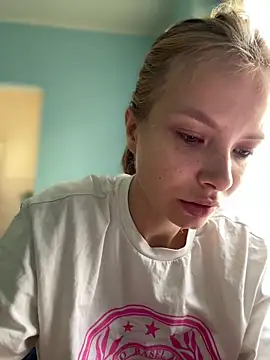 Snapshot of AnastasiaAniess chatting on 01.28.25 AnastasiaAniess online show from 01.28.25