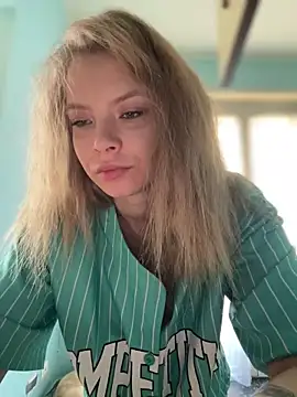 Snapshot of AnastasiaAniess chatting on 02.03.25 AnastasiaAniess online show from 02.03.25