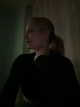 Snapshot of AnastasiaAniess chatting on 02.04.25 AnastasiaAniess online show from 02.04.25