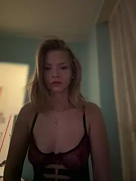 Snapshot of AnastasiaAniess chatting on 02.14.25 AnastasiaAniess online show from 02.14.25