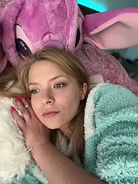 Snapshot of AnastasiaAniess chatting on 02.16.25 AnastasiaAniess online show from 02.16.25