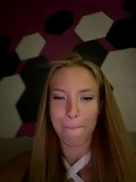 Snapshot of AnastasiaAniess chatting on 10.11.25 AnastasiaAniess online show from 10.11.25