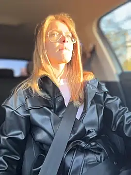 Snapshot of AnastasiaAniess chatting on 11.05.25 AnastasiaAniess online show from 11.05.25