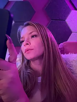 Snapshot of AnastasiaAniess chatting on 11.07.25 AnastasiaAniess online show from 11.07.25