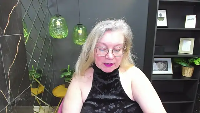 NataliMellow online show from 12.19.24