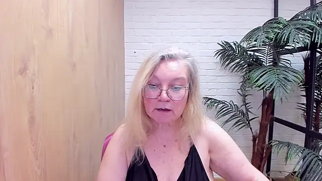 NataliMellow online show from 12.20.24