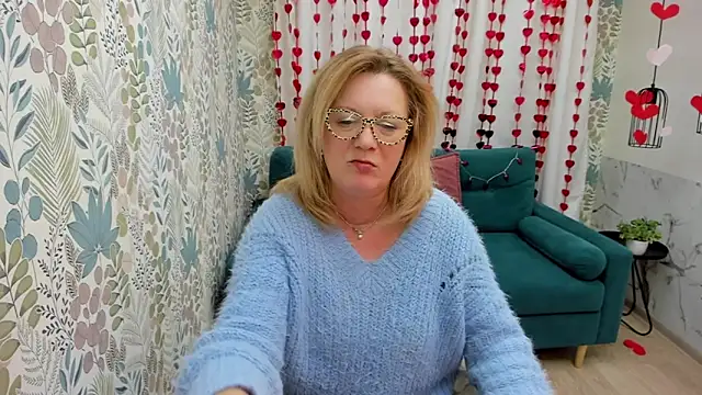 Snapshot of LeaPure chatting on 02.18.25 LeaPure online show from 02.18.25